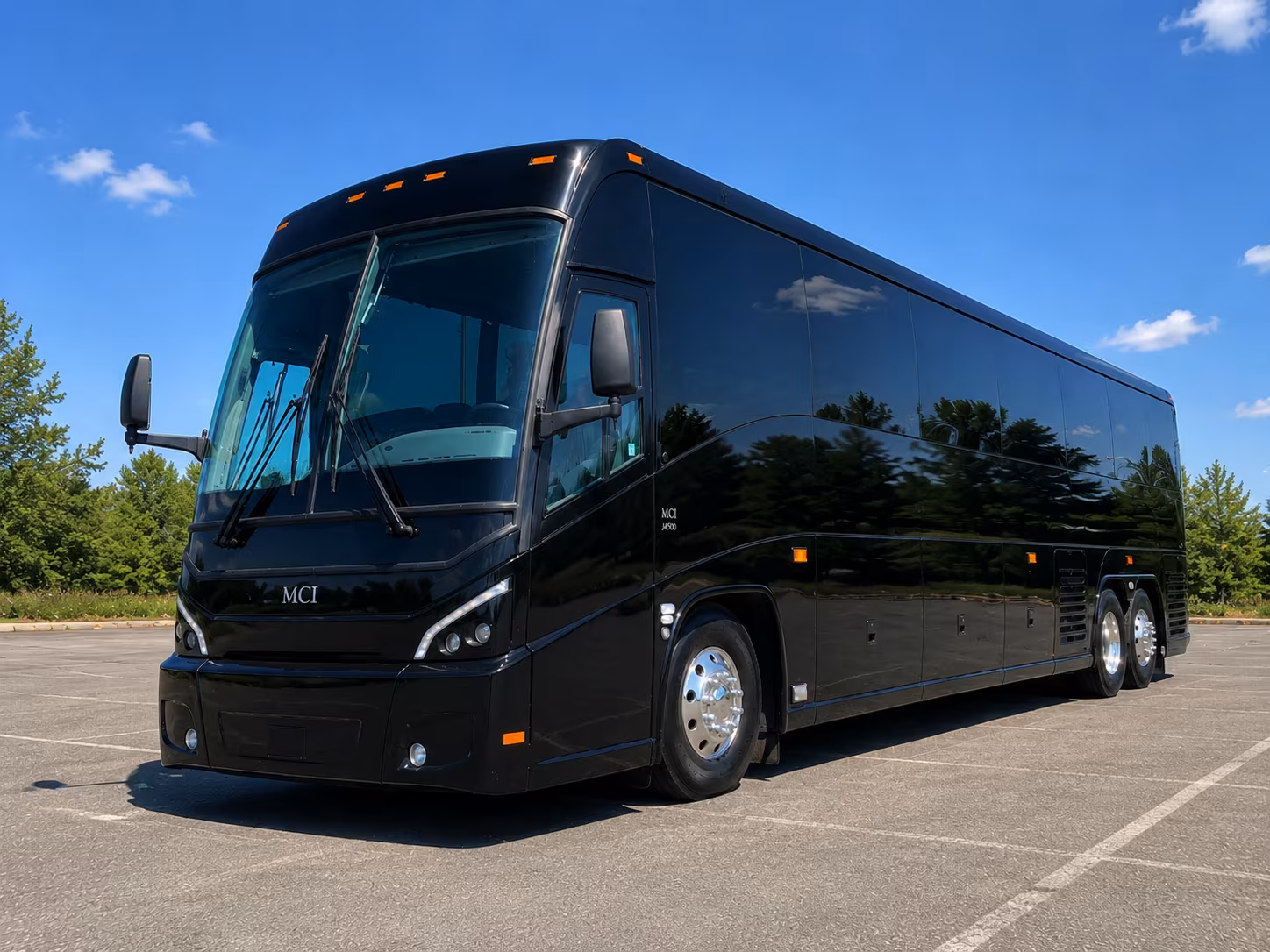 charter buses to traverse city s old mission leelanau peninsula wine trails