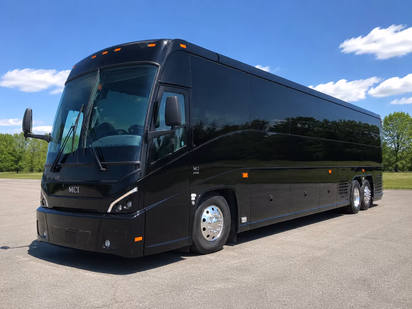 detroit tigers red wings pistons game buses from warren