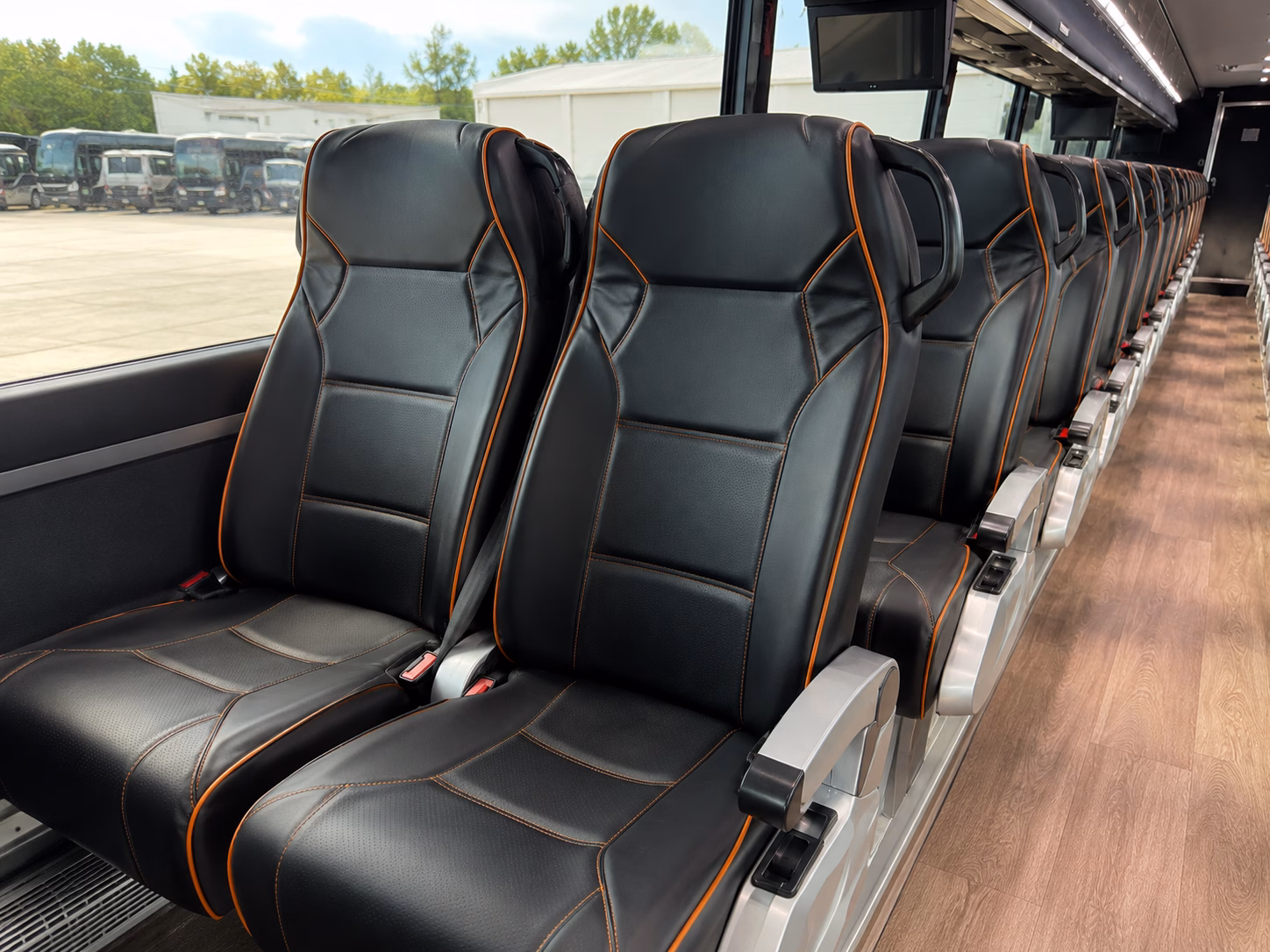 how the type of bus changes the price in warren michigan
