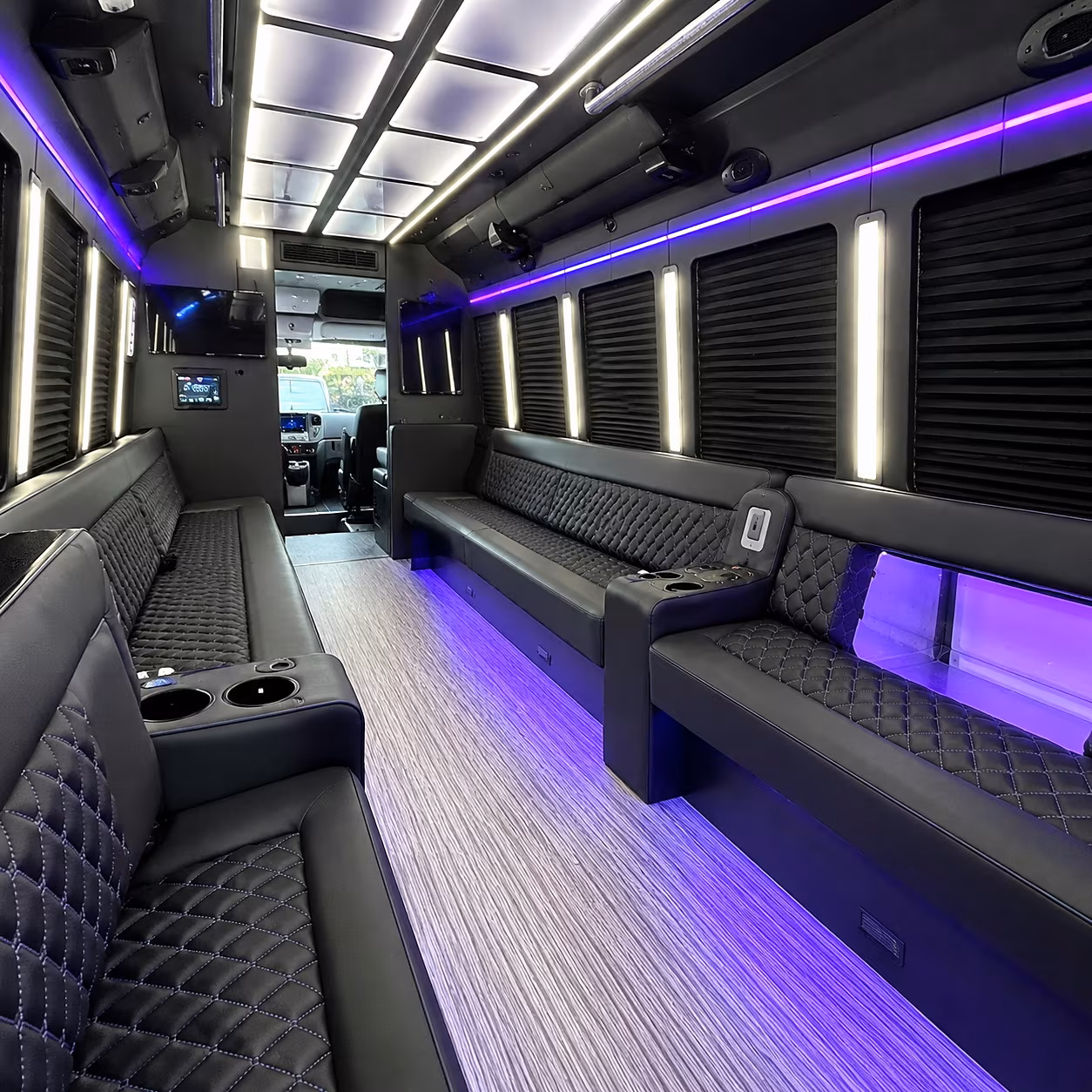 party buses that make the ride to palazzo grande and beyond unforgettable